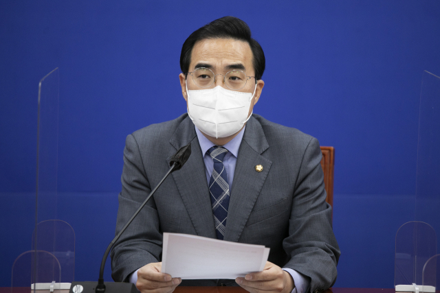 박홍근 더불어민주당 원내대표가 31일 국회에서 열린 정책조정회의에서 발언하고 있다. 성형주 기자