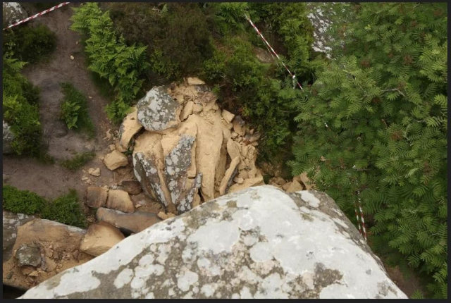 설악산 흔들바위 가짜뉴스 기사와 함께 떠도는 바위 사진. 트위터 캡처