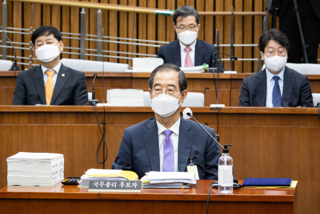 한덕수 국무총리 후보자가 25일 서울 여의도 국회에서 열린 인사청문회에 출석해 자리하고 있다. /성형주 기자