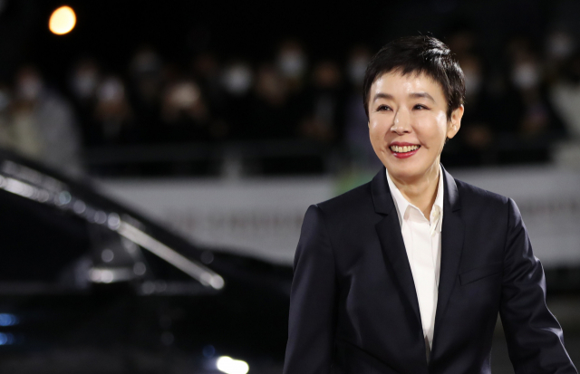 '돈이 없지 가오가 없냐'던 한국영화 첫 '월드스타'… 강수연, 40여편 영화 남기고 떠나다