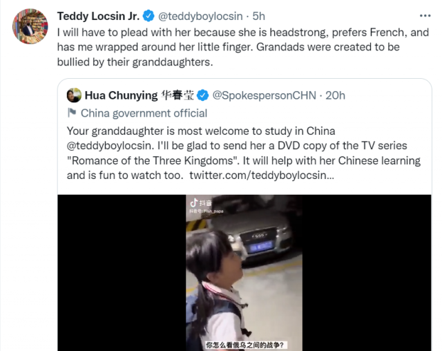테오도로 록신 주니어 필리핀 외무장관이 트위터에 13일 러시아와 우크라이나 전쟁을 ‘삼국지연의’의 적벽대전에 비유한 소녀 영상을 소개했다. 트위터캡처