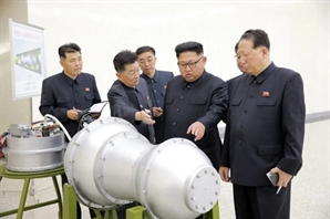 국방부 "7차 북핵실험, 최악의 상황에도 대비"…김정은 결단만 남은듯