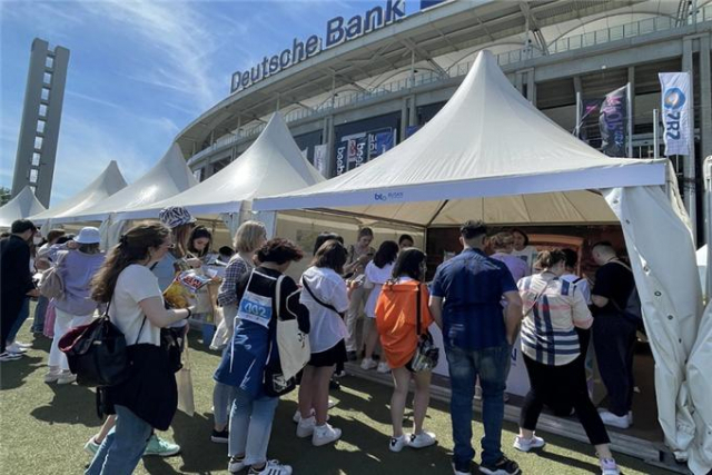 부산시가 독일 프랑크푸르트에서 열린 ‘2022 KOREA festival X KPOP.FLEX’에서 유럽의 케이-팝(K-pop) 팬들에게 부산을 홍보했다./사진제공=부산시