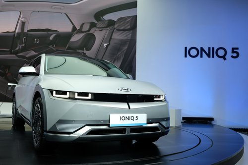 현대차가 ‘2022 인도네시아 국제모터쇼(IIMS)’에서 공개한 ‘아이오닉 5’. 사진제공=현대차