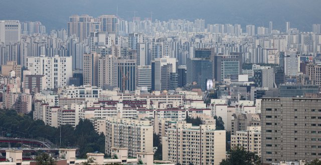 서울 시내 아파트 전경. 연합뉴스