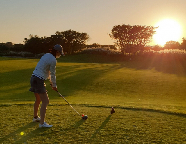 골프의 계절 자외선 차단 선케어 제품 인기