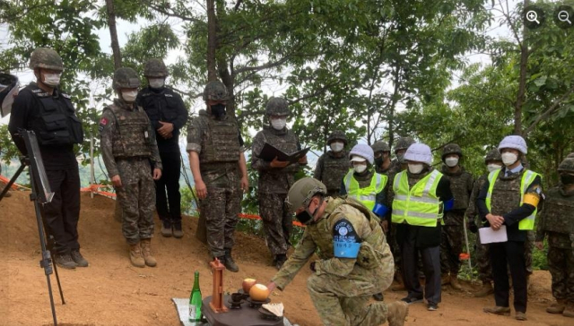 지난 2일 강원도 철원군 비무장지대(DMZ) 백마고지 일대에서 고(故) 김일수 하사의 추모식이 열렸다. 유엔군사령부 페이스북 캡처