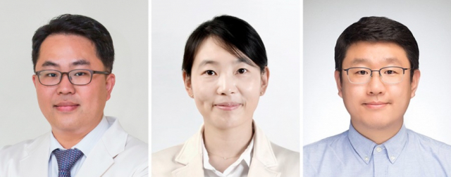 (왼쪽부터) 삼성서울병원 신동욱·정수민 교수, 숭실대학교 한경도 교수. 사진 제공=삼성서울병원