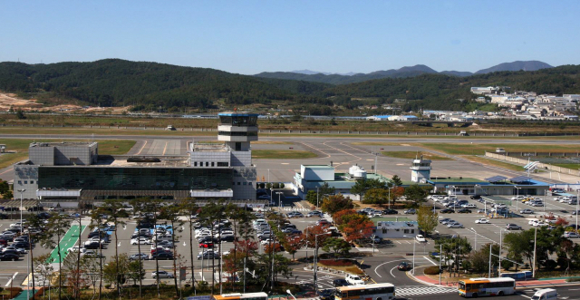 울산시, 울산공항 취항 항공사에 12억원 지급