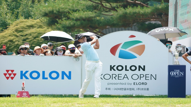 옥태훈이 25일 한국 오픈 3라운드 1번 홀에서 티샷을 하고 있다. 사진 제공=한국 오픈 조직위원회