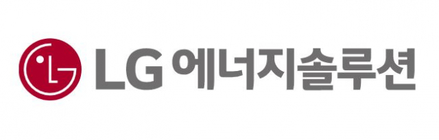 [특징주] LG에너지솔루션, 1.7조 투자 전면 재검토에 약세…2% ↓