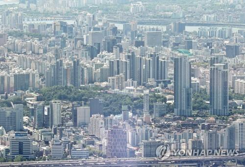 롯데월드타워 전망대 서울스카이에서 바라본 서울 강남 일대 아파트 모습. [연합뉴스 자료사진]