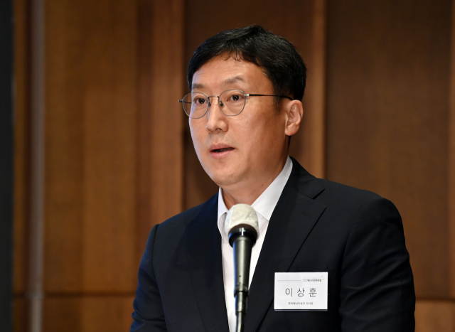 이상훈 한국에너지공단 이사장이 6일 서울 장충동 신라호텔에서 열린 ‘제15회 2022 에너지전략포럼’에서 개회사를 하고 있다. 권욱 기자