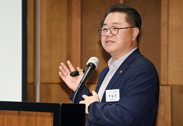 박일준 산업통상자원부 차관이 6일 서울 장충동 신라호텔에서 열린 ‘제15회 2022 에너지전략포럼’에서 기조연설을 하고 있다. 오승현 기자