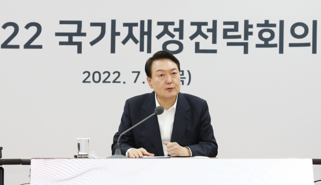 교부금 일부로 대학 찔끔지원…'내국세 연동' 개편은 손도 못대