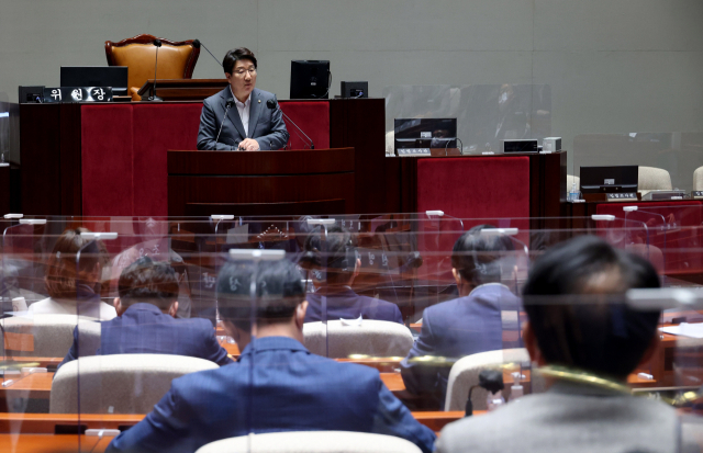 권성동 국민의힘 원내대표가 11일 서울 여의도 국회에서 열린 의원총회에서 발언하고 있다. 성형주 기자