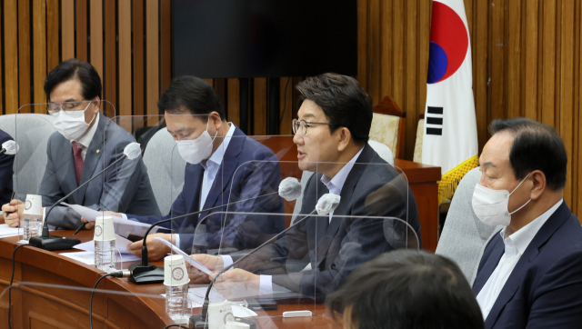 [속보] 권성동 '교육교부금 개혁 해야…고등교육 질 높이면 동생들 혜택'