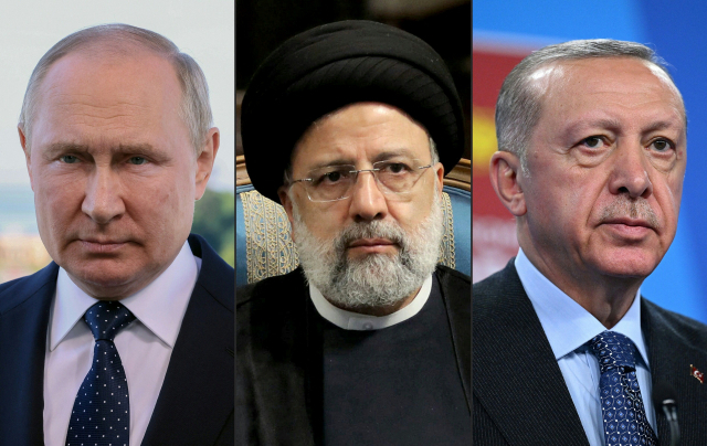 블라디미르 푸틴(왼쪽부터) 러시아 대통령과 에브라힘 라이시 이란 대통령, 레제프 타이이프 에르도안 튀르키예(터키) 대통령. AFP연합뉴스