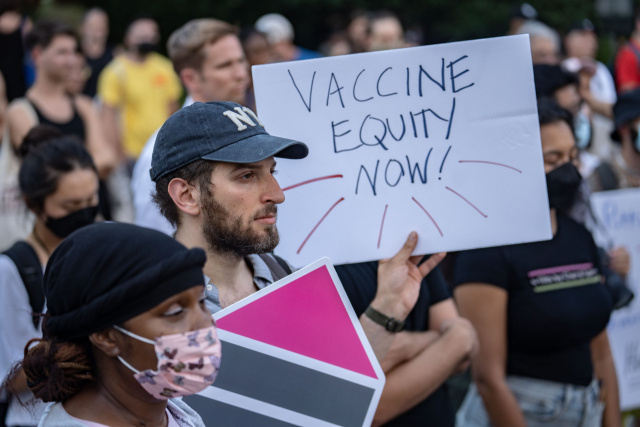 원숭이두창 백신 접종을 촉구하는 시위가 21일(현지시간) 미국 뉴욕에서 펼쳐지고 있다. AFP연합뉴스
