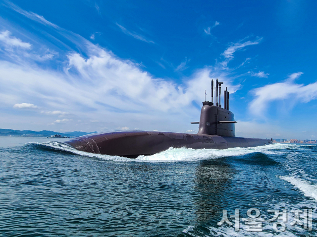 3000톤급 중형잠수함 도산안창호함이 항해하는 모습. /사진제공 해군