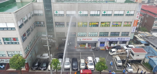 5일 오전 10시 20분경 경기도 이천시 관고동의 한 병원 건물에서 화재가 발생했다. 연합뉴스