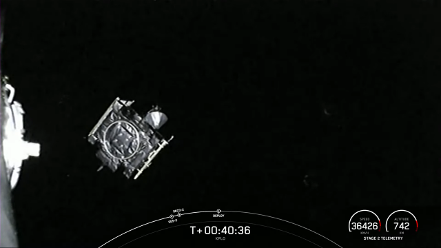 발사 후 로켓에서 분리된 다누리호. 스페이스X 유튜브 캡처