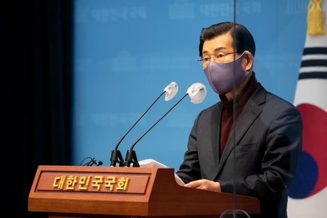 민주, 檢 장영하 구속영장 반려에 '입맛대로 법 집행'