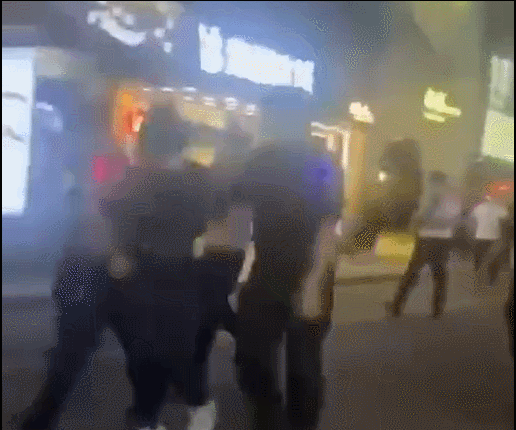 '중국인 맞냐'…기모노 입어 공안에 끌려간 中여성 논란 [영상]