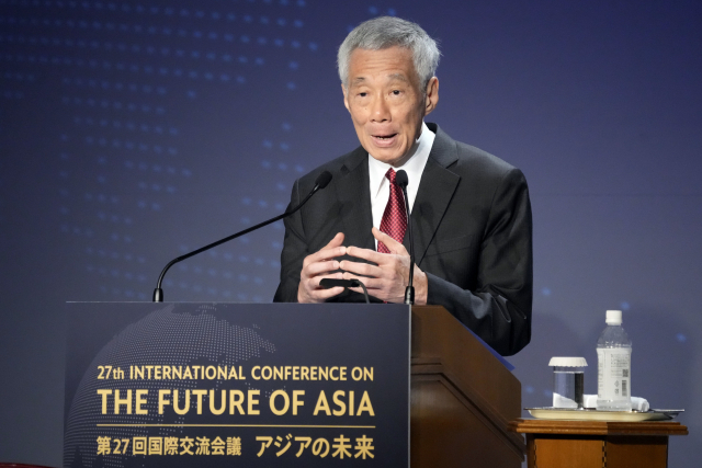 리셴룽 싱가포르 총리가 5월 26일 일본 도쿄의 한 컨퍼런스장에서 연설을 하고 있다. AP연합뉴스