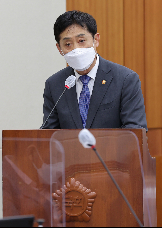 김주현 '예대금리 공시, 시장의 힘으로 대출금리 과도한 인상 통제'
