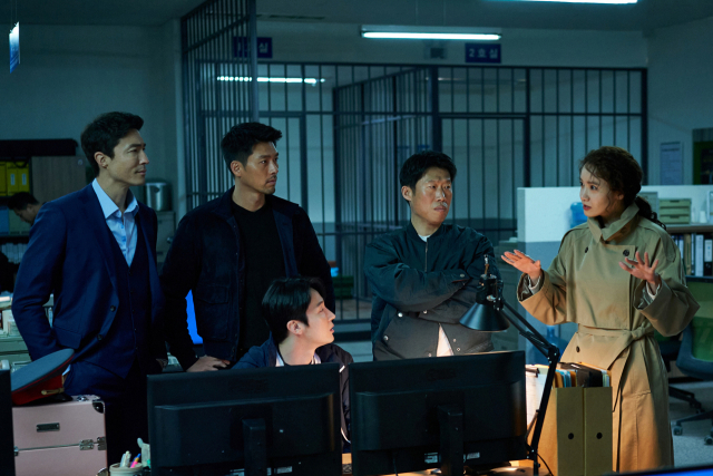 한국·미국·북한 출신 세 형사의 공조 수사를 그린 코미디 액션 영화 '공조2: 인터내셔날'이 7일 개봉해 추석 연휴 흥행을 노린다. 사진 제공=CJ ENM