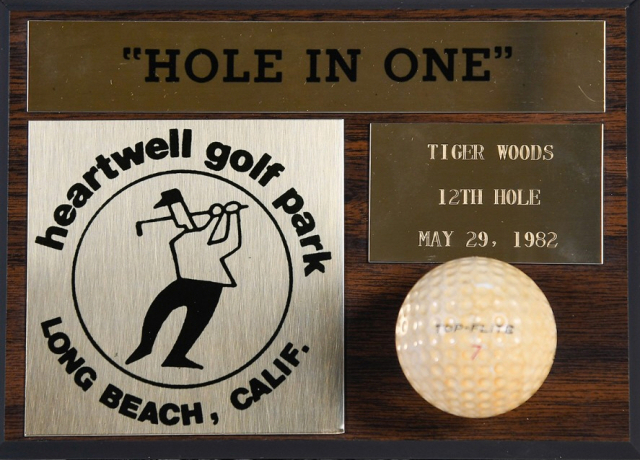 타이거 우즈가 7세 때인 1982년 기록한 홀인원 기념패. PGA 투어 홈페이지