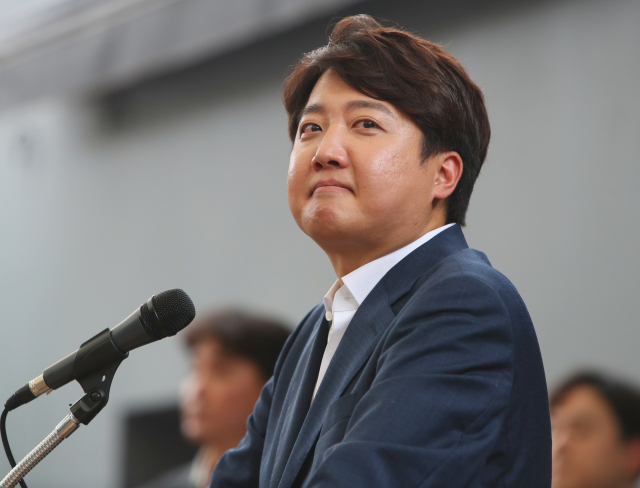 [속보] 이준석 “경찰 출석요구 거부 안할것…이재명과 달라”