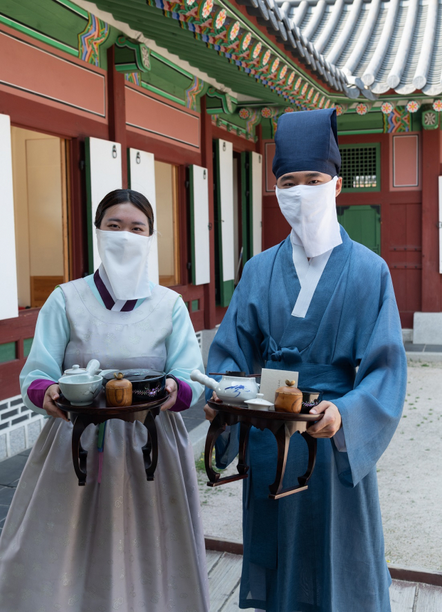 '경복궁 생과방'에서는 궁중 간식과 음료를 체험할 수 있다. /사진제공=문화재청