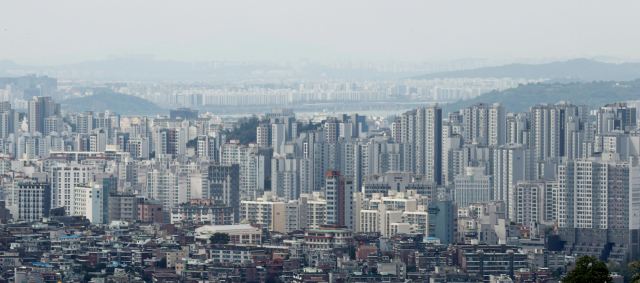 서울 시내 전경. 연합뉴스