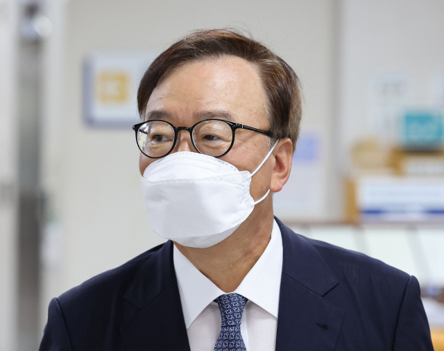 '한미정상 통화 누설' 혐의 강효상 전 의원, 1심서 집행유예