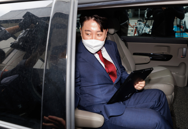 경찰, 이준석 '성상납 의혹' 불송치 결정