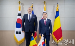 나토와 파트너십 넓히는 韓…루마니아와 국방협력 증진 의향서 체결