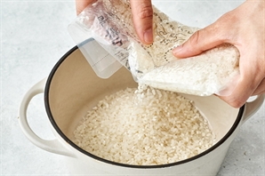 "밥짓는 냄새부터 다르다" 입소문에…불티나게 팔리는 우리쌀