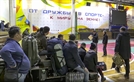 23일(현지시간) 러시아 극동 야쿠츠크의 실내 체육관에 마련된 소집센터에 동부군구 부대로 파견될 징집대상자들이 모여 있다. AP연합뉴스