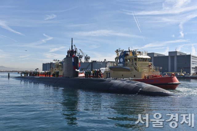 미 해군 로스앨젤레스급 핵추진잠수함 아나폴리스함(SSN 760)이 2018년 2월 2일 미 샌디에이고의 포인트로마 해군기지에 기항하고 있다. 사진 제공=미 해군