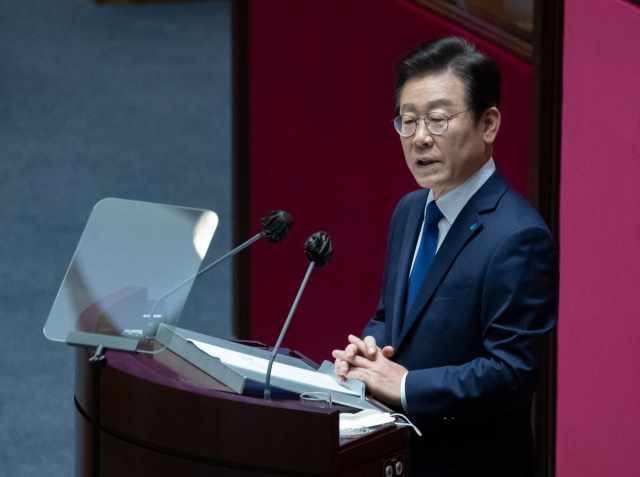 [속보] 이재명 “尹정부 '서민지갑 털어 부자곳간 채우기' 막을 것”