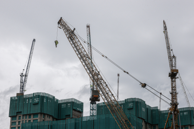 두산건설 공사현장서 하청노동자 사망…고용부 중대재해법 조사