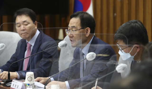 주호영 국민의힘 원내대표가 29일 서울 여의도 국회에서 열린 국민 중심 코로나19 방역 관련 당·정협의에서 발언하고 있다. 성형주 기자