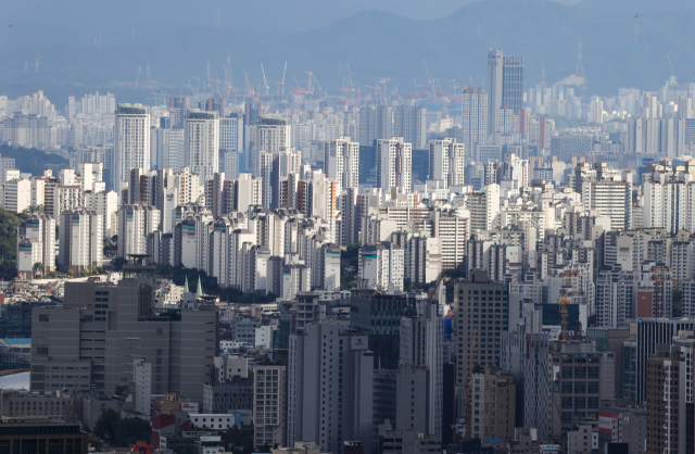 송파 1900가구 대단지도 ¼이 빈집…'기존 집 안팔려 못들어가'