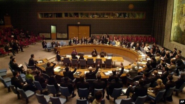 유엔 안보리가 2006년 10월 북한의 1차 핵실험 직후 대북제재 결의방안을 논의하고 있다. /AP-연합뉴스
