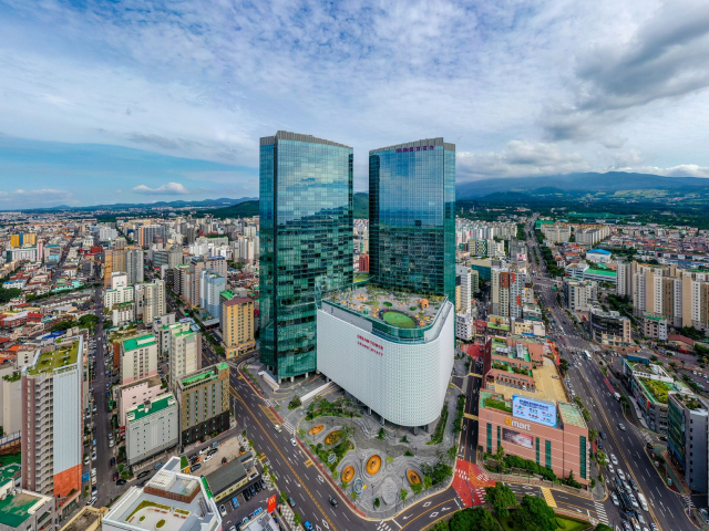 제주 드림타워. 사진제공=롯데관광개발