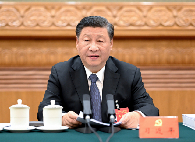 시진핑 중국 국가주석이 지난 18일 베이징에서 20차 공산당 전국대표대회(당 대회) 2차 회의를 주재하고 있다. 신화=연합뉴스