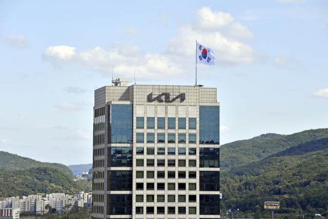 ‘매출 신기록’ 기아, 충당금에 영업익은 7682억 그쳐