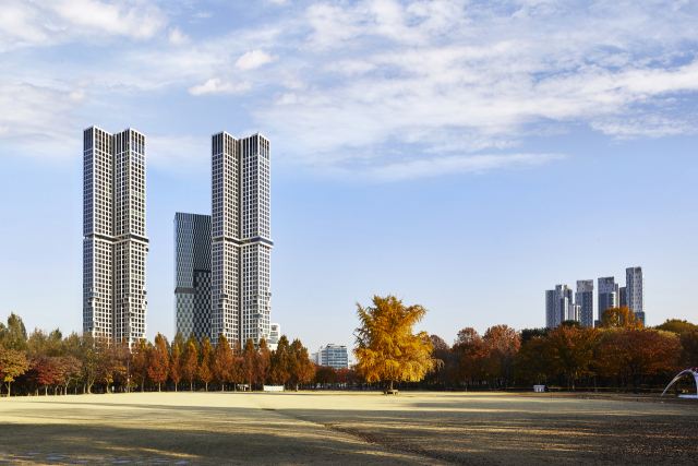 [2022 한국건축문화대상] 주택부문 우수상 ‘아크로 서울 포레스트’